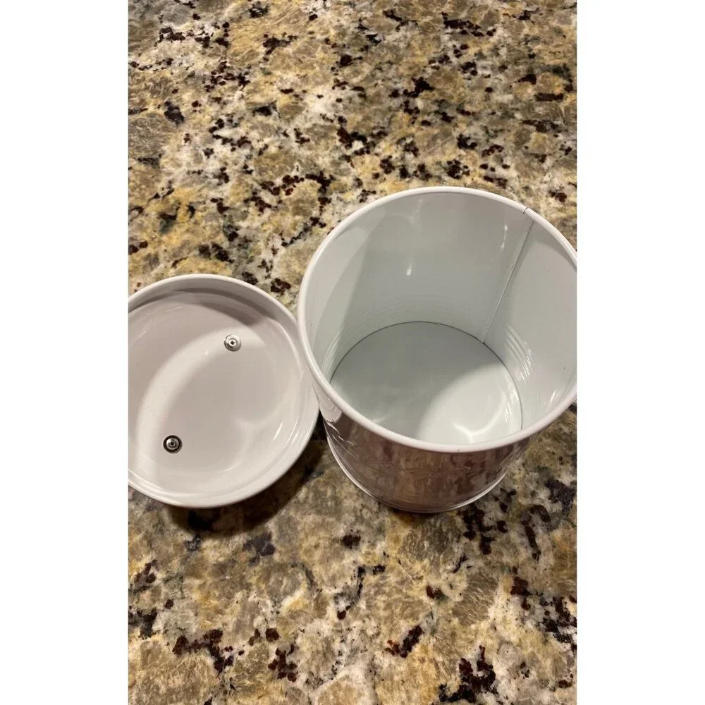 Canister AQ ROBELY THINGS‎ HOLDER